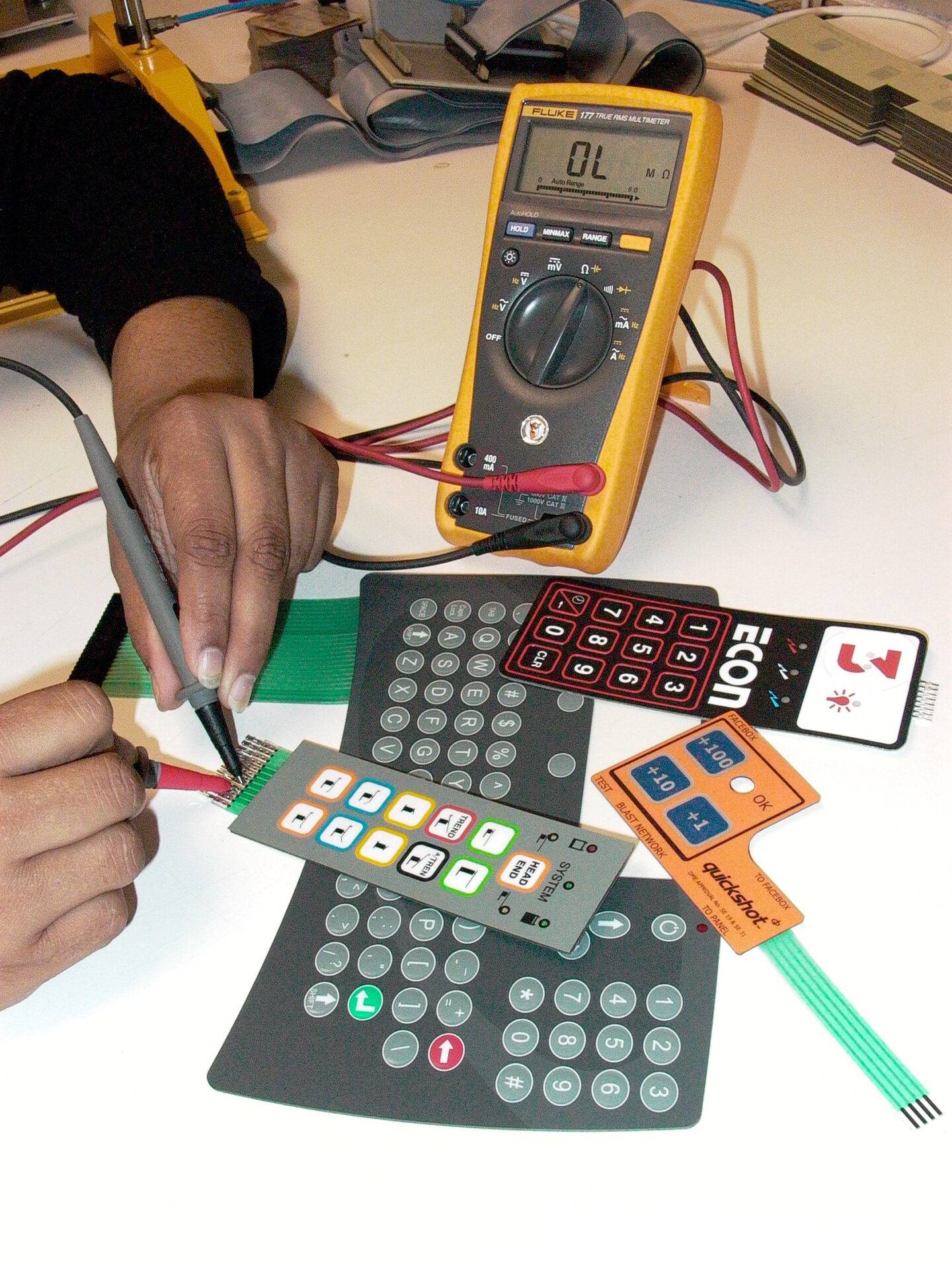 2005-05-16 Membrane Keypad with hand 009